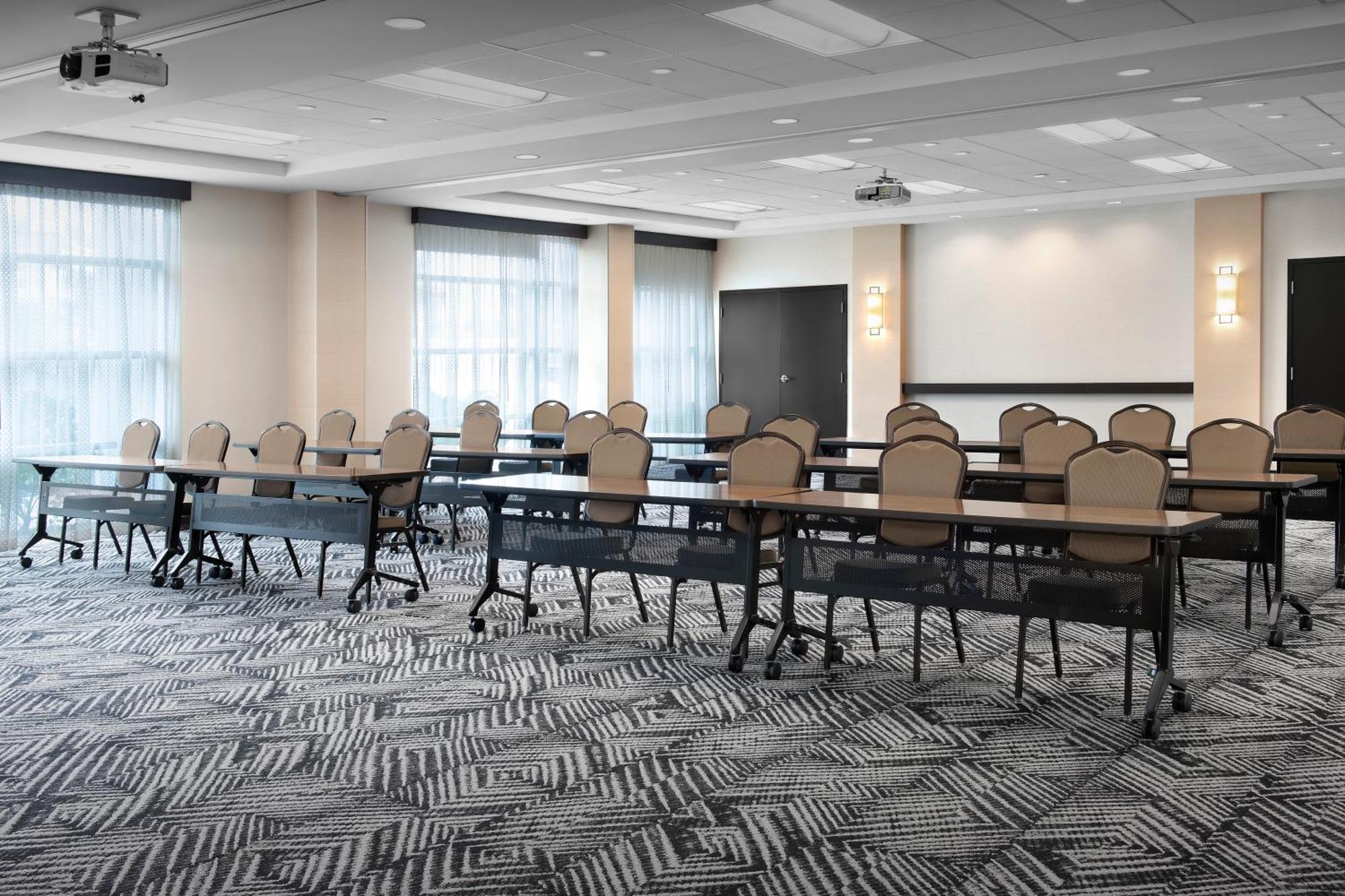 Hyatt Place Boulder Pearl Street - Newly Renovated Боулдър Екстериор снимка
